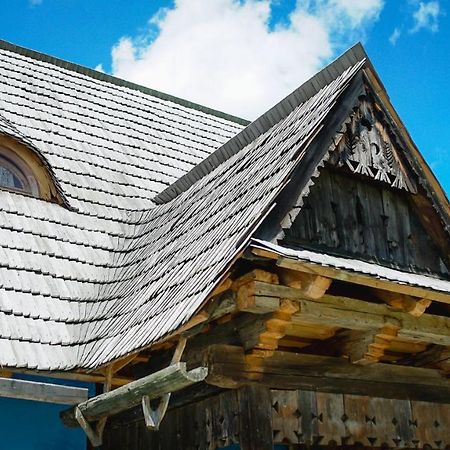 Iz De Maramures Rural Hotel (Adults Only) Surdesti  Zewnętrze zdjęcie