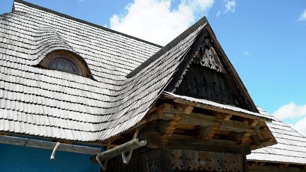 Iz De Maramures Rural Hotel (Adults Only) Surdesti  Zewnętrze zdjęcie