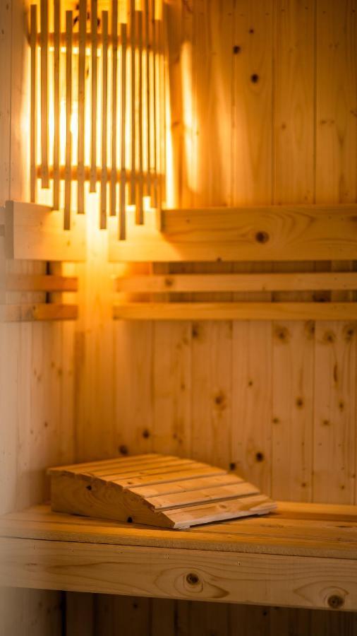 Iz De Maramures Rural Hotel (Adults Only) Surdesti  Zewnętrze zdjęcie